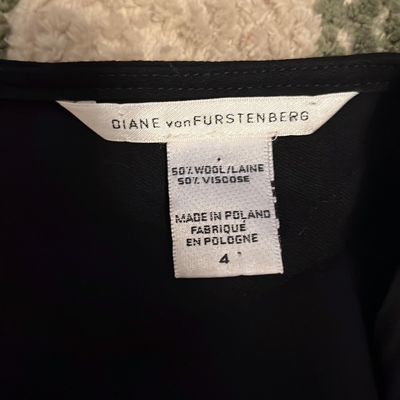 Diane von Furstenberg Black Wool Satin Trim Detail Antoinette Wrap Dress - Picture 6 of 7